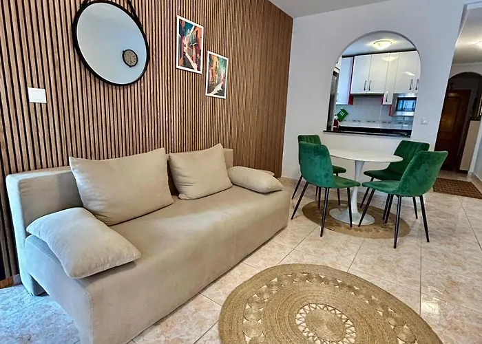 Hola * トレビエハ